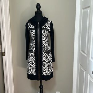 Black and white patterned dress